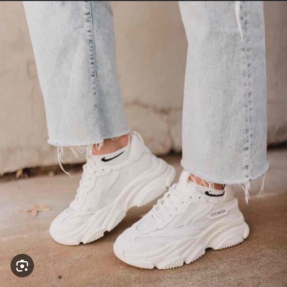 NEW Steve Madden Women's
Platform - Picture 7 of 8